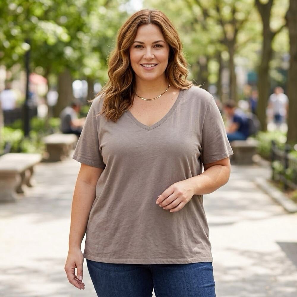 Ava & Viv Women's Plus Short Sleeve V-Neck T-Shirt Gray Solid Casual Soft Tee